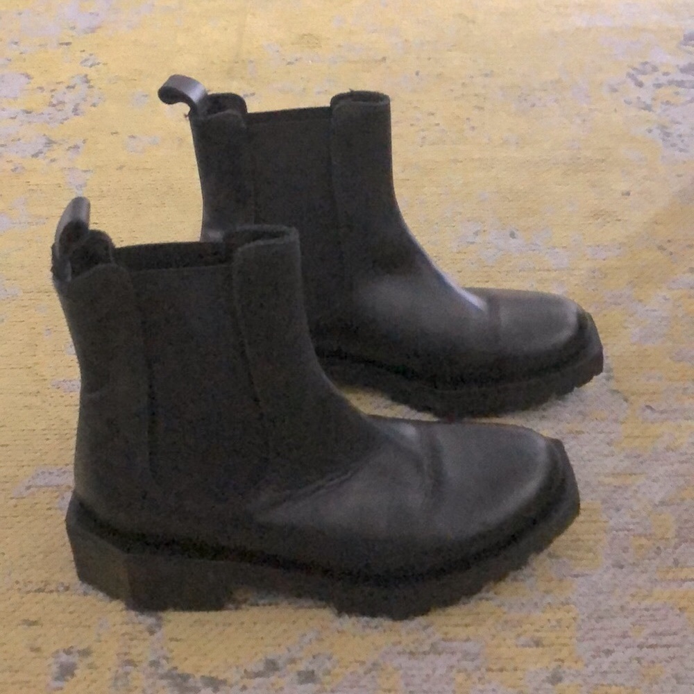 Italian leather hexagon platform boots